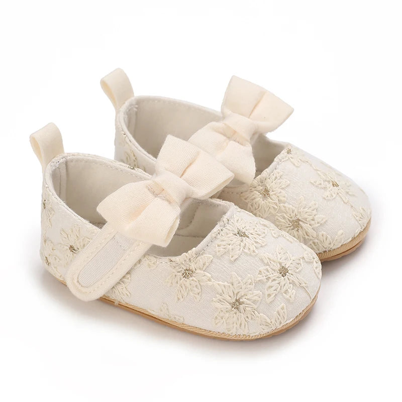 Image of Princess Lace with Bows Shoes in white/silver from Baby Booties Boutique