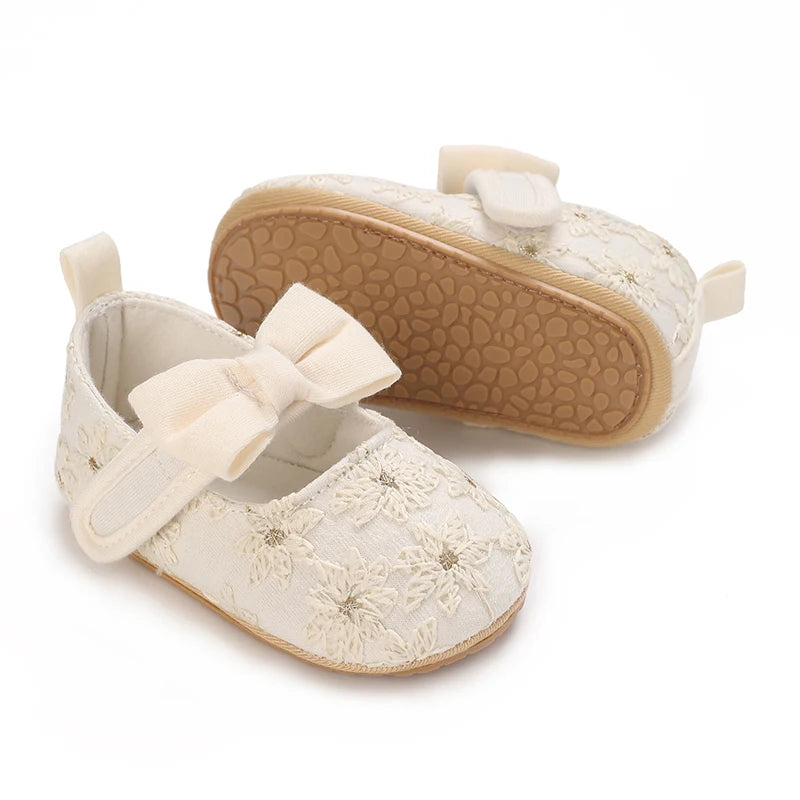 Image of Princess Lace with Bows Shoes in white/silver from Baby Booties Boutique