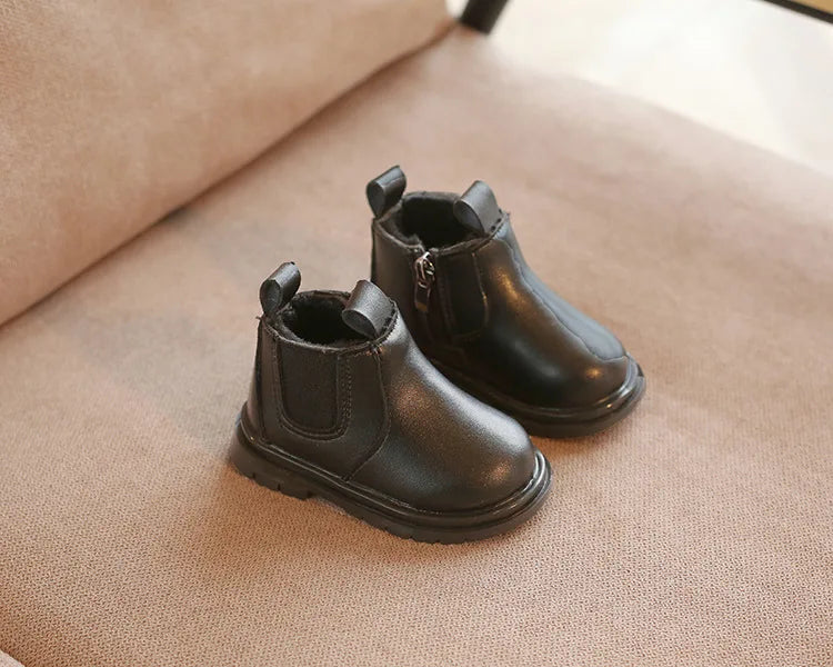 Image of warm fur boots in black from Baby Booties Boutique