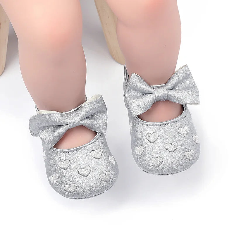 Image of Hearted Leather Baby Shoes in silver from Baby Booties Boutique